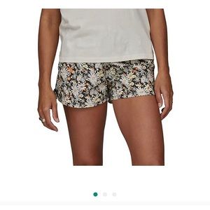 Patagonia Women’s Barely Baggies shorts 2 1/2